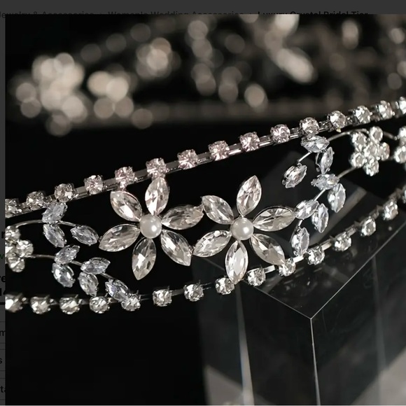 🌼 Luxury Clear Crystal Headband Tiara - Picture 4 of 5